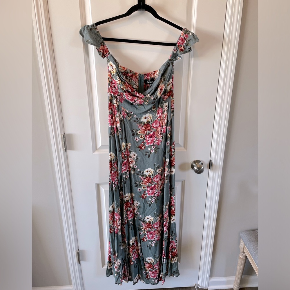Off the shoulder floral maxi dress with slit